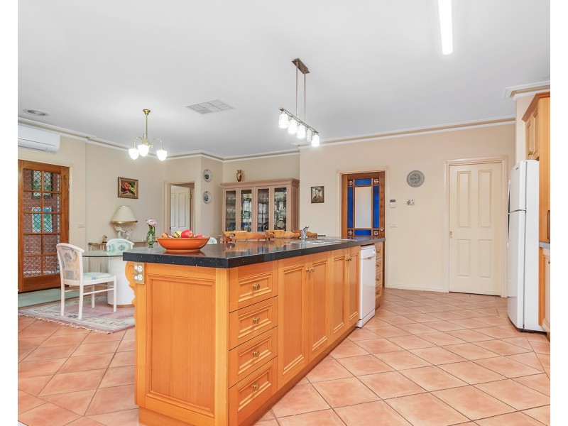 9 Alambee Way, Echuca VIC 3564