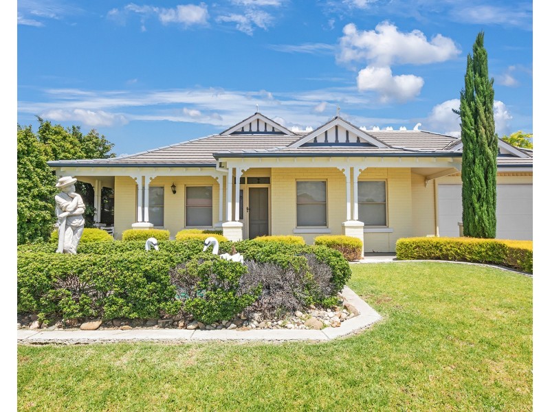 9 Alambee Way, Echuca VIC 3564