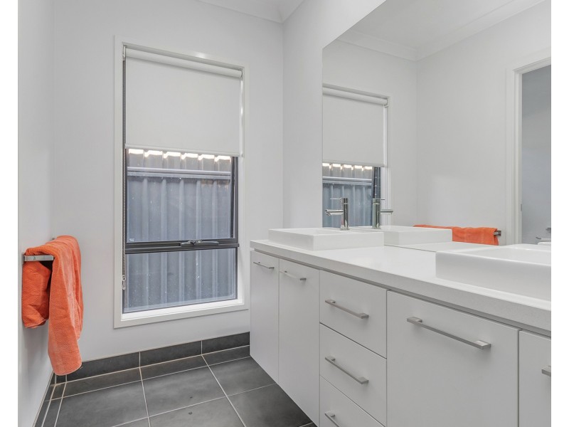 66 Shaw Street, Moama NSW 2731