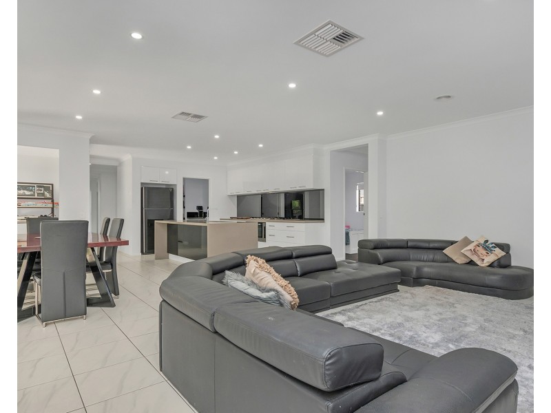 66 Shaw Street, Moama NSW 2731