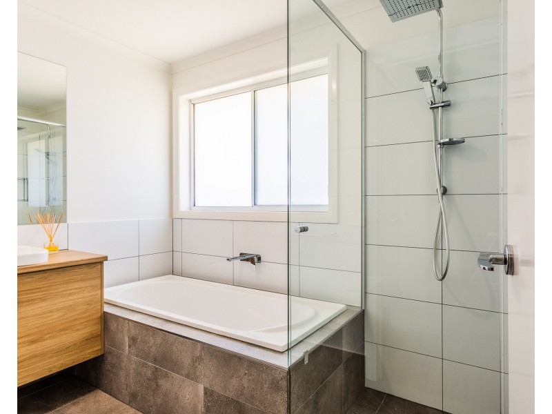 12 Gaze Avenue, Echuca VIC 3564