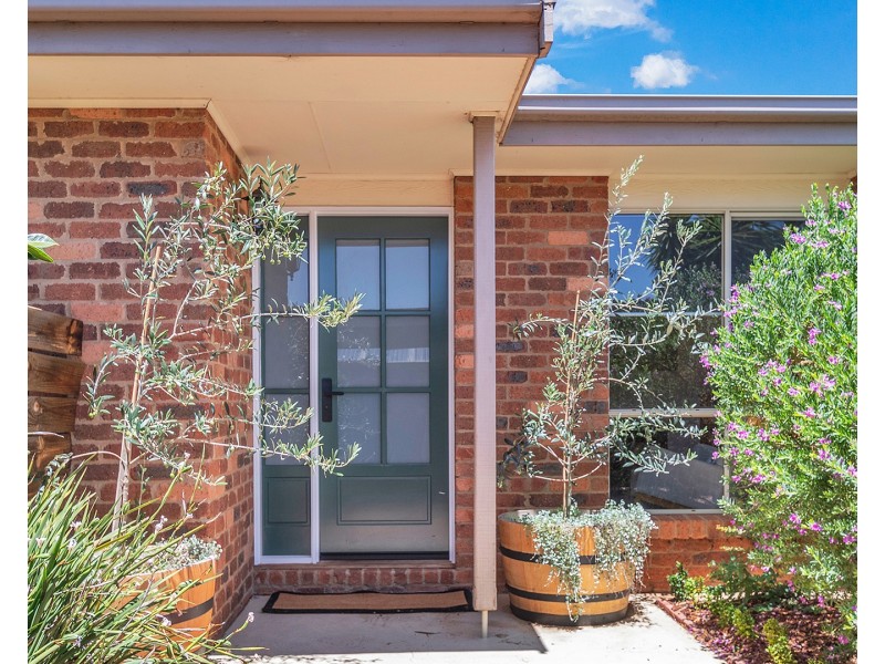 104 Crossen Street, Echuca VIC 3564