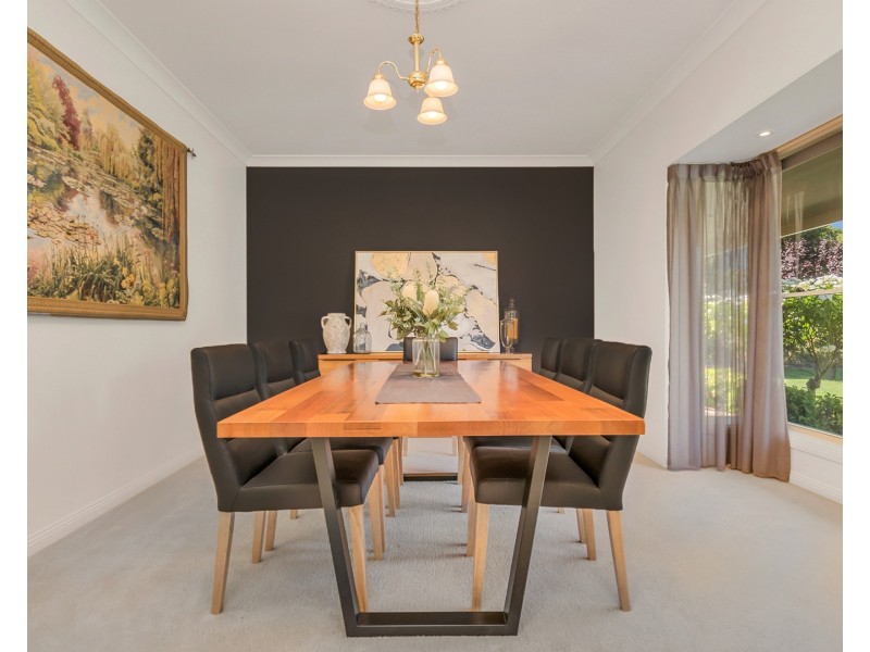 61 Schoeffel Drive, Echuca VIC 3564