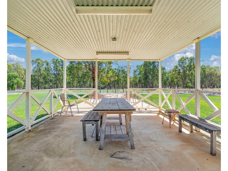 61 Schoeffel Drive, Echuca VIC 3564