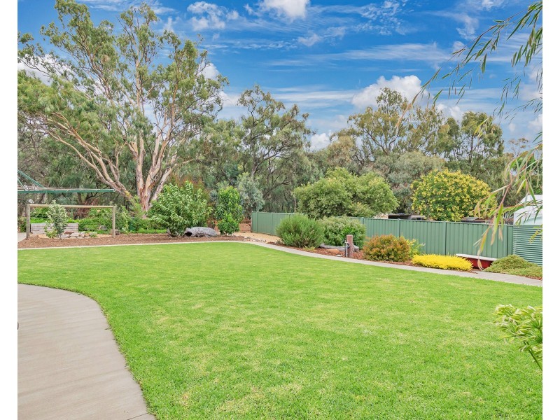 17 Bynan Street, Echuca VIC 3564