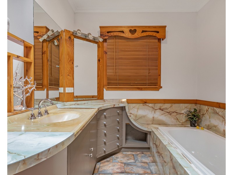 17 Bynan Street, Echuca VIC 3564