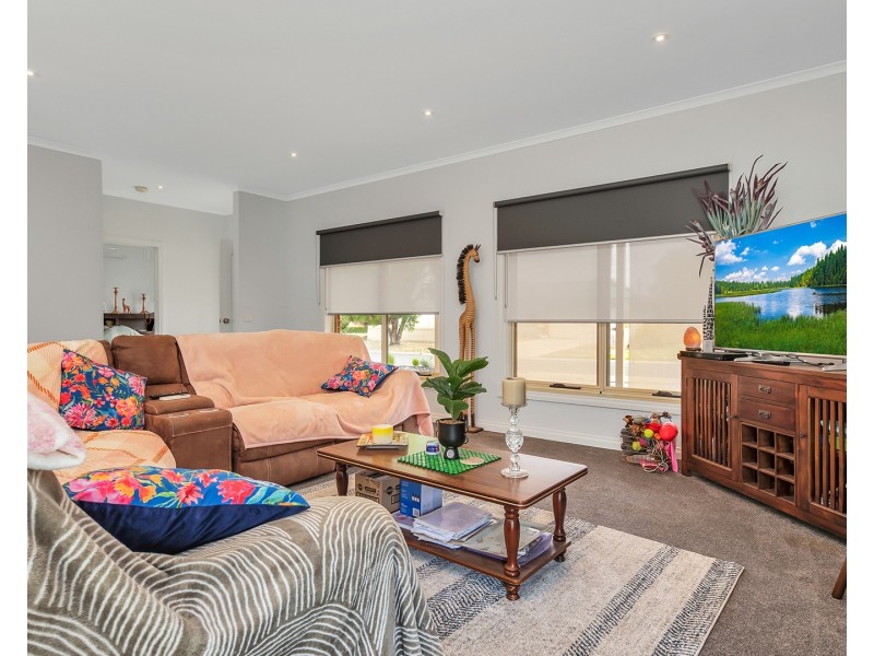 2/24 Bennett Court, Echuca VIC 3564