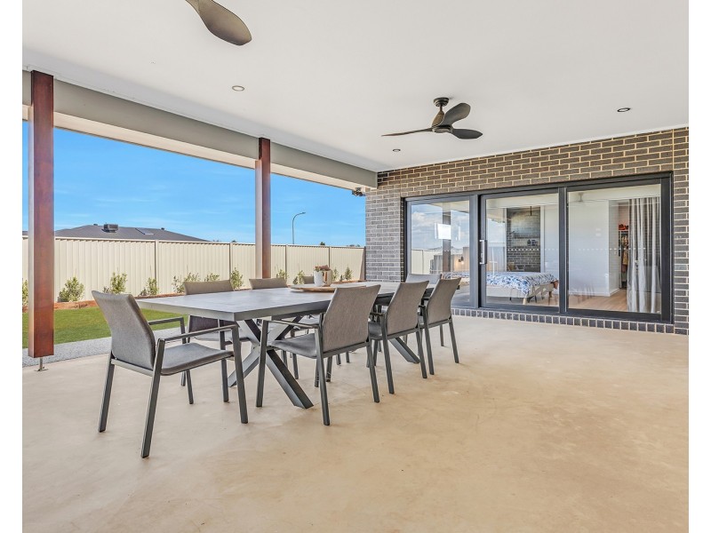 2 Black Swan Boulevard, Moama NSW 2731