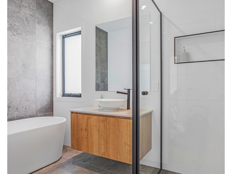 2 Black Swan Boulevard, Moama NSW 2731