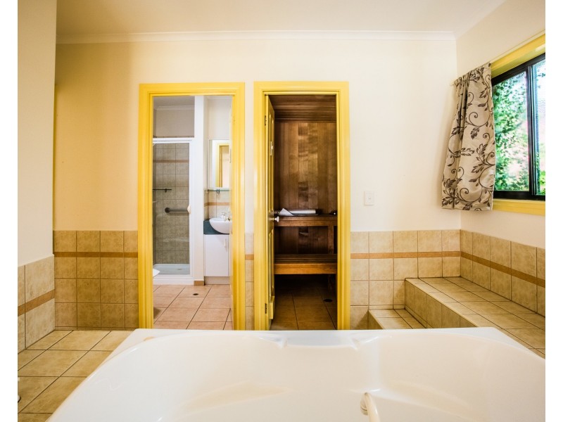 4A Sunrise Avenue, Moama NSW 2731