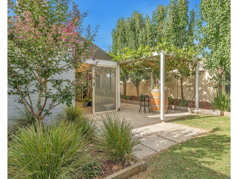 12 Vines Street, Echuca VIC 3564