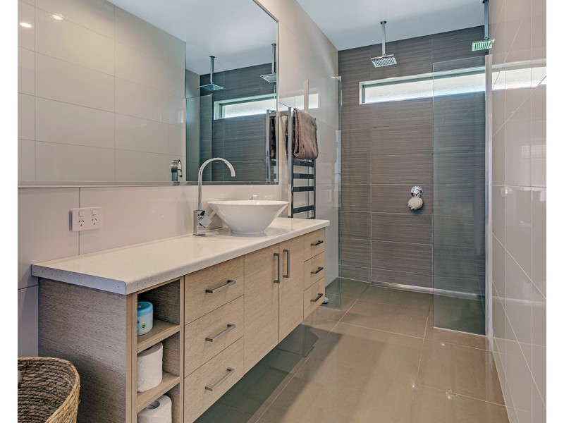 221 Wharparilla Drive, Echuca VIC 3564