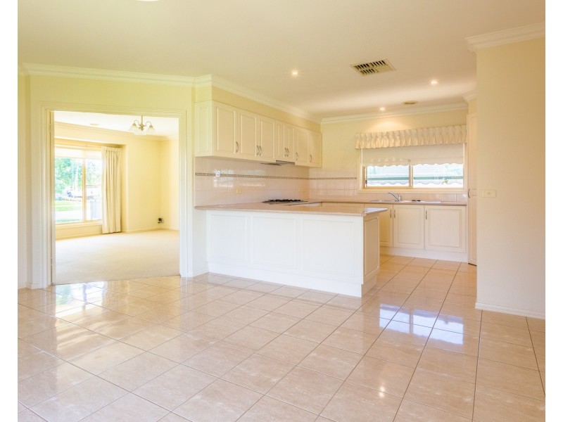 27 Wearne Road, Echuca VIC 3564