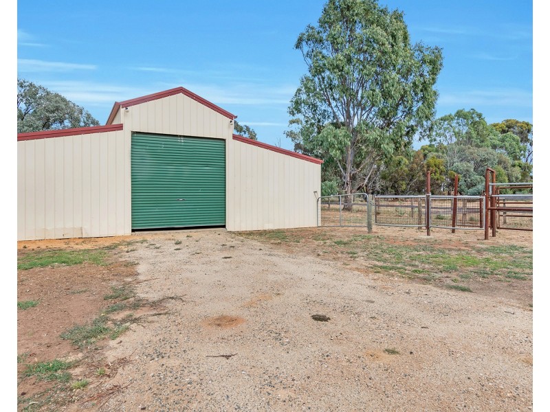 189 Benson Road, Echuca VIC 3564