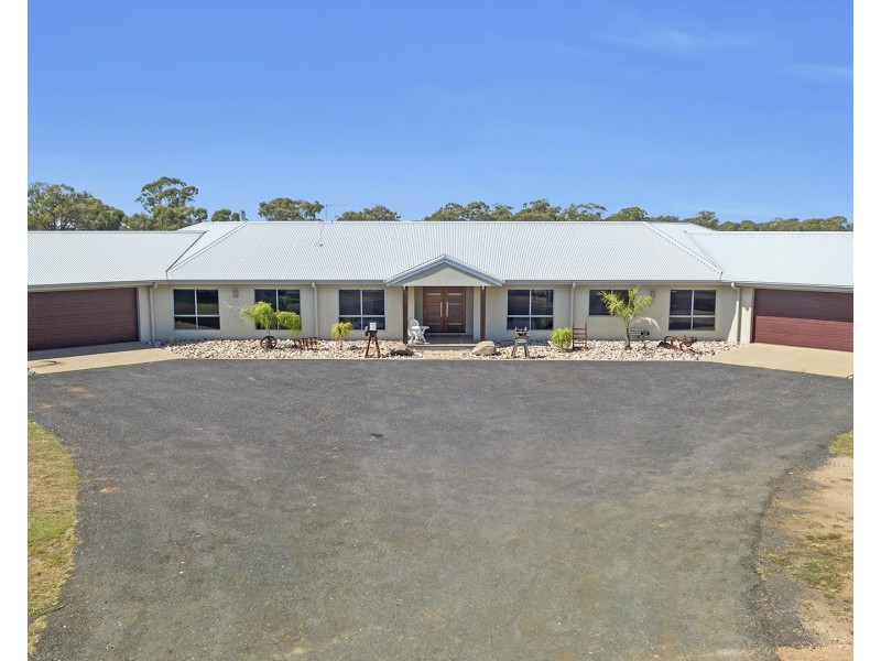 880 Thyra Road, Moama NSW 2731