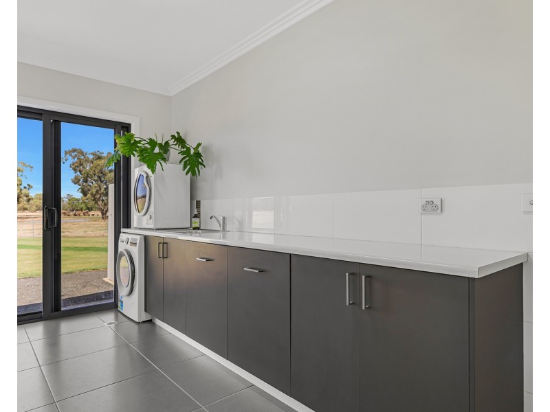 880 Thyra Road, Moama NSW 2731