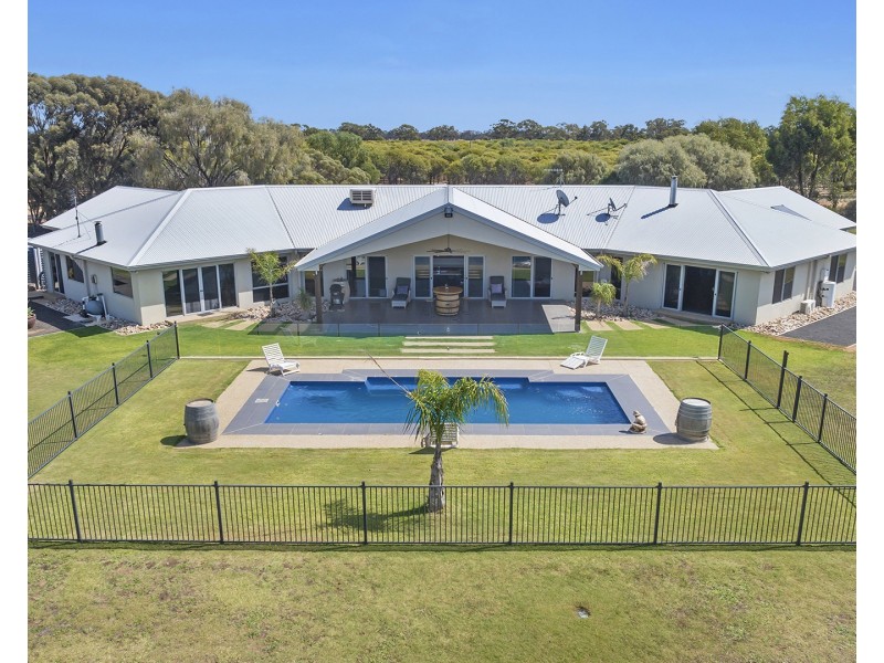 880 Thyra Road, Moama NSW 2731