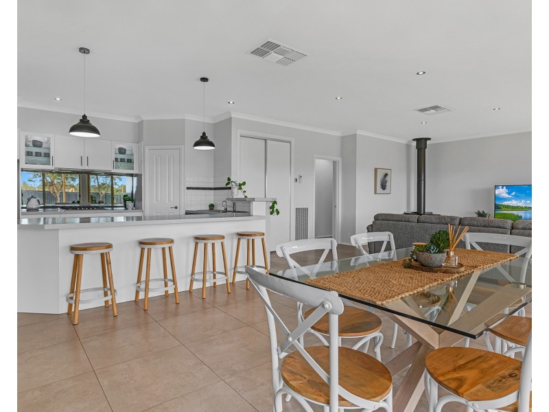 21 Ikona Drive, Echuca VIC 3564