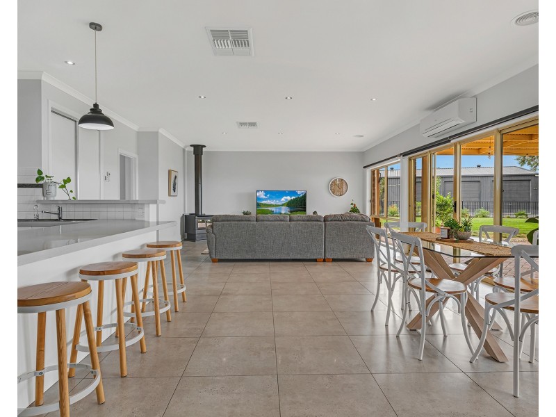 21 Ikona Drive, Echuca VIC 3564