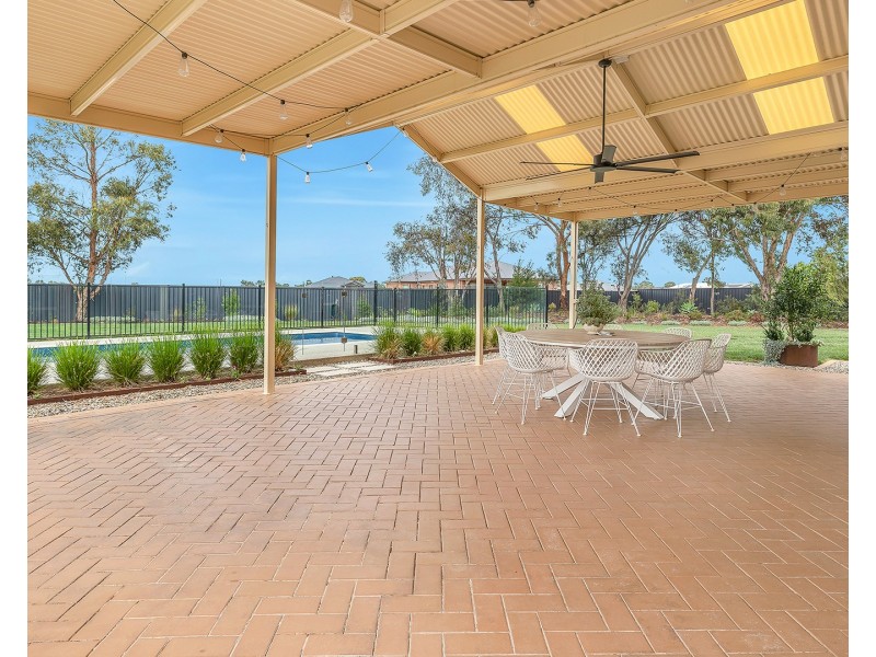 21 Ikona Drive, Echuca VIC 3564