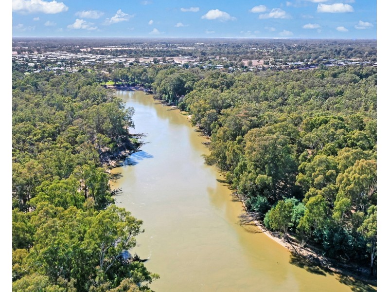 22 Wharparilla Estate, Braund Road, Echuca VIC 3564