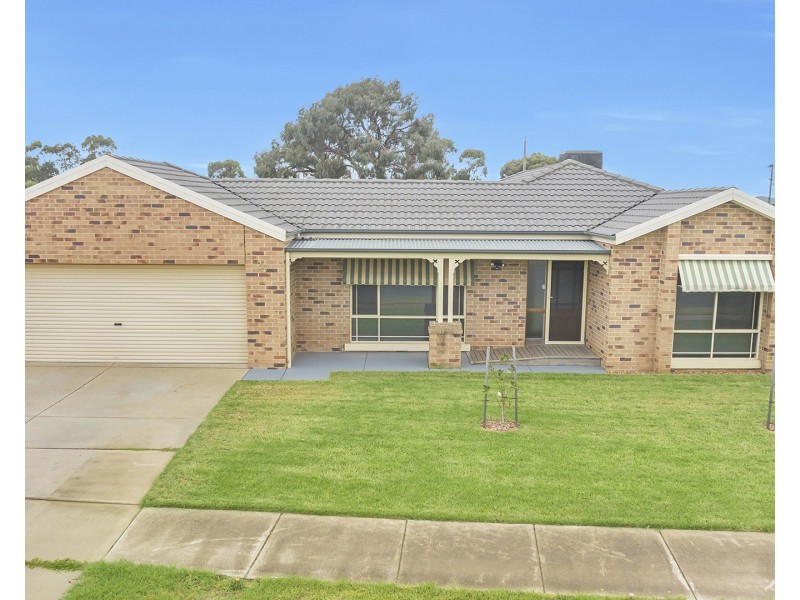25 Genevieve Avenue, Echuca VIC 3564