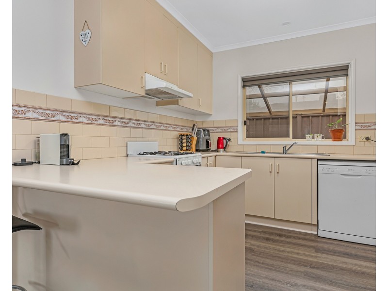 25 Genevieve Avenue, Echuca VIC 3564