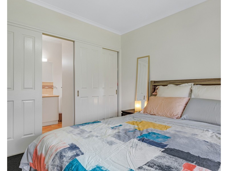 25 Genevieve Avenue, Echuca VIC 3564