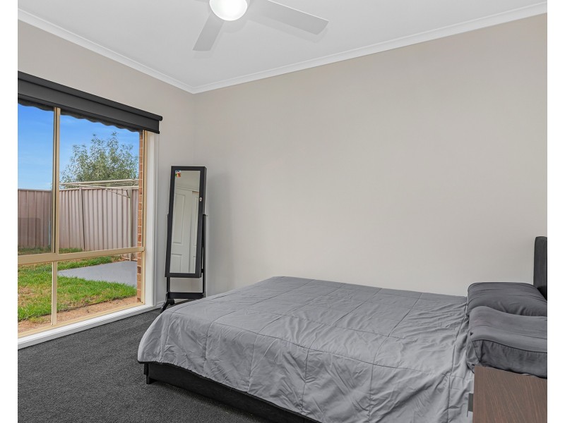 25 Genevieve Avenue, Echuca VIC 3564