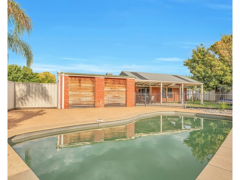 19 Winnima Avenue, Moama NSW 2731