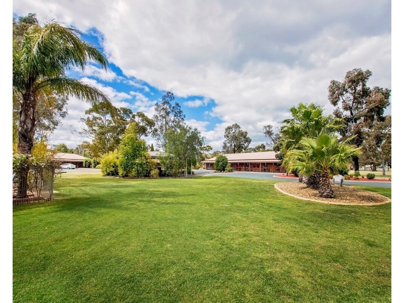 20 Perricoota Road, Moama NSW 2731
