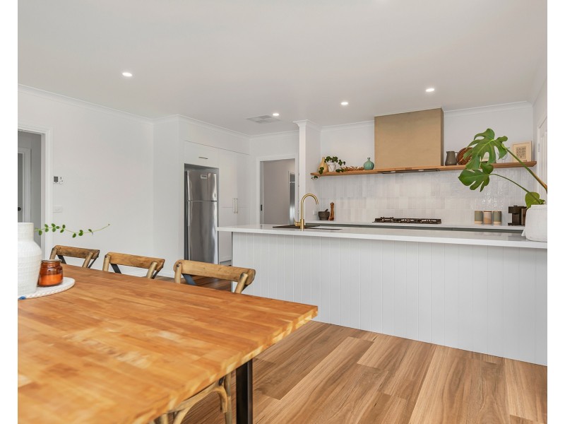 2 John Close, Echuca VIC 3564