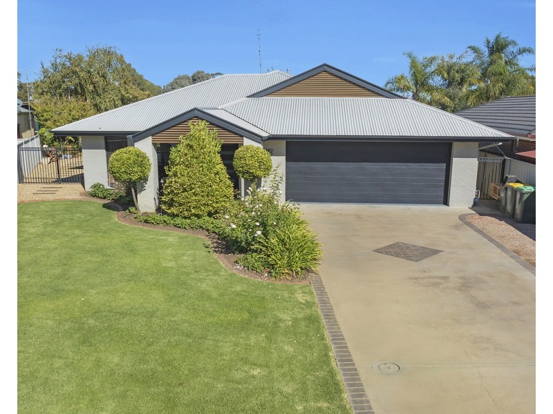 11 Shetland Drive, Moama NSW 2731