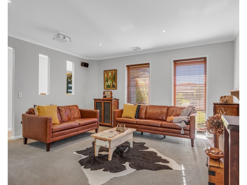 11 Shetland Drive, Moama NSW 2731