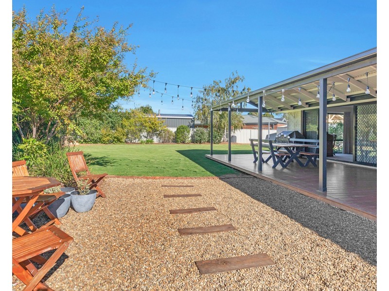 11 Shetland Drive, Moama NSW 2731