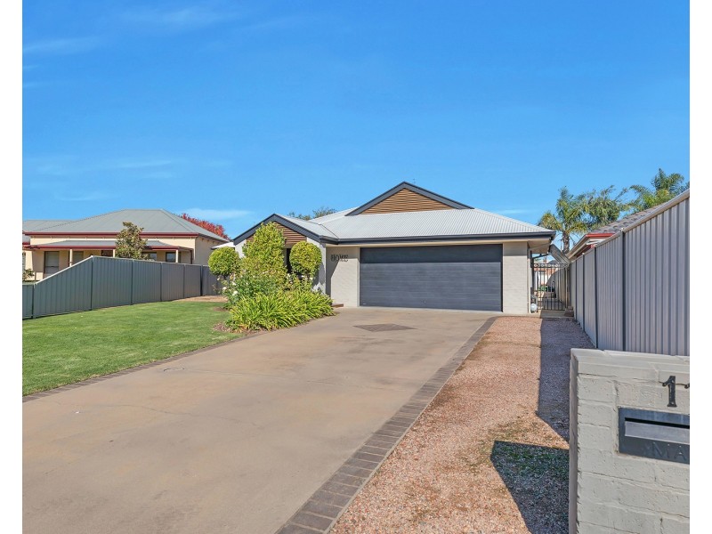 11 Shetland Drive, Moama NSW 2731