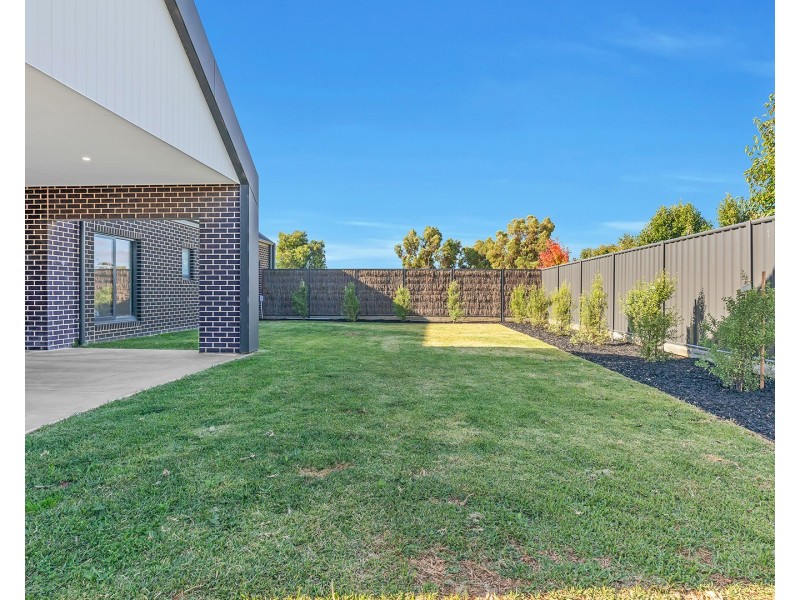 3 Sugargums Drive, Moama NSW 2731