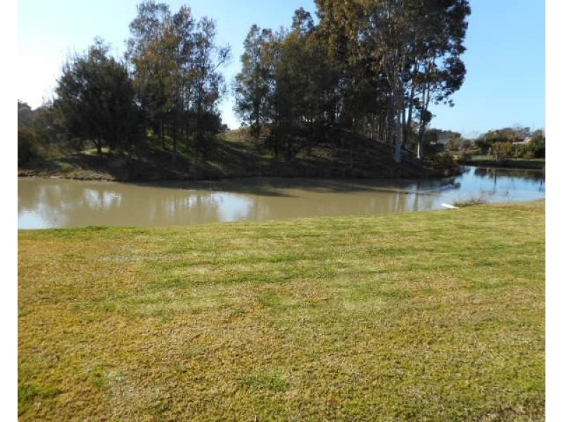 35 Kingfisher Drive West, Moama NSW 2731