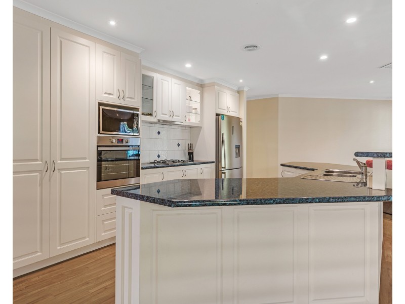 6 Westwood Place, Echuca VIC 3564