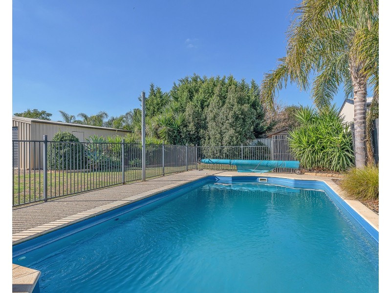 6 Westwood Place, Echuca VIC 3564