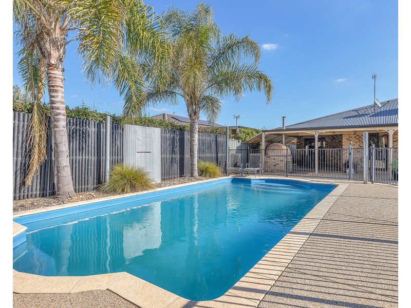 6 Westwood Place, Echuca VIC 3564