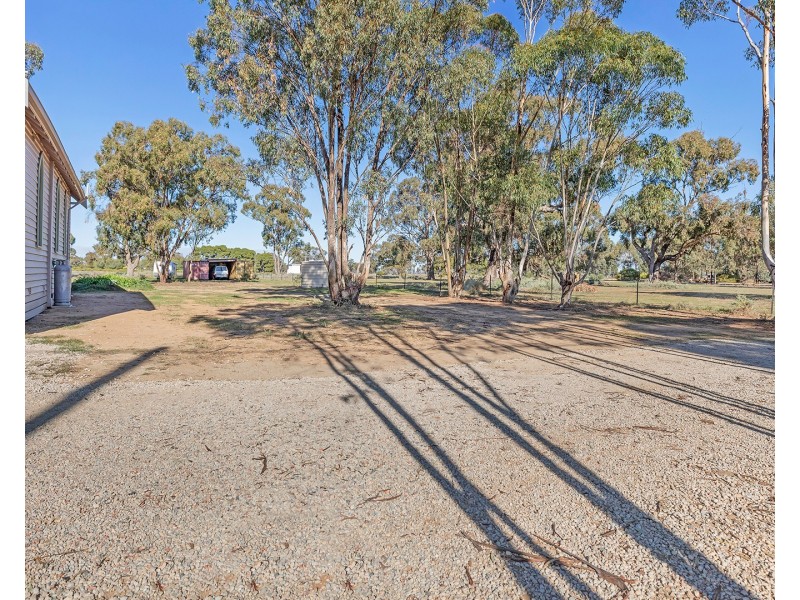 38 Moira Street, Womboota NSW 2731