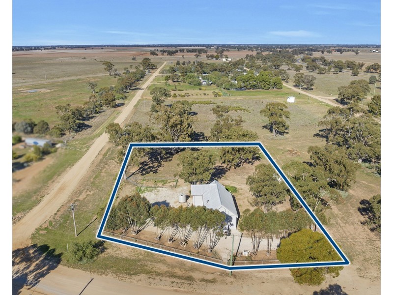 38 Moira Street, Womboota NSW 2731