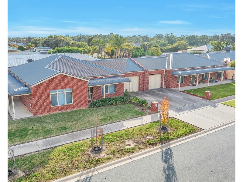 2/1 Grange Court, Echuca VIC 3564