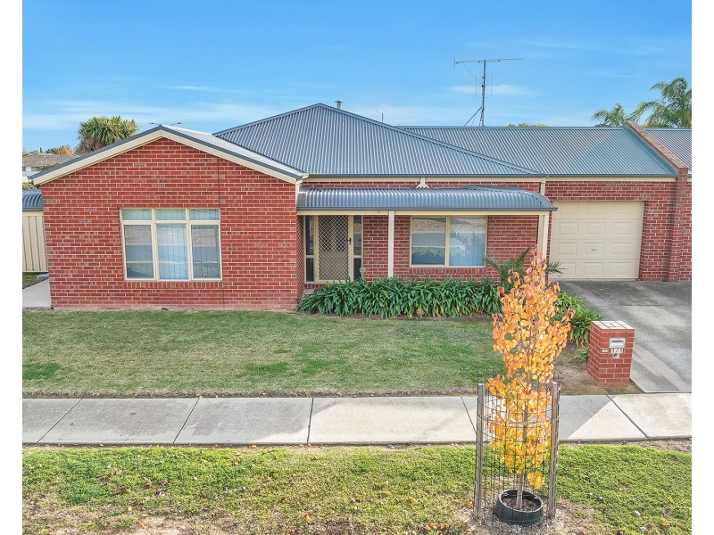 1/1 Grange Court, Echuca VIC 3564