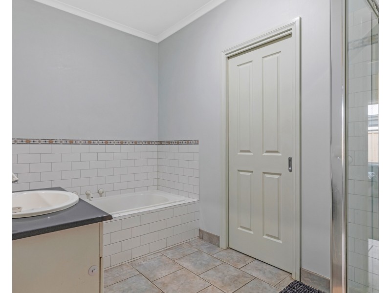 1/1 Grange Court, Echuca VIC 3564