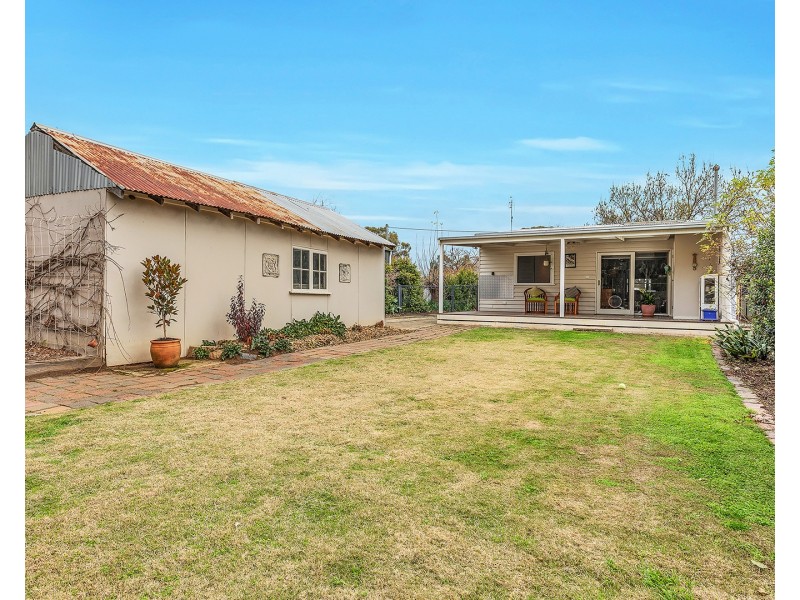52 Moama Street, Echuca VIC 3564