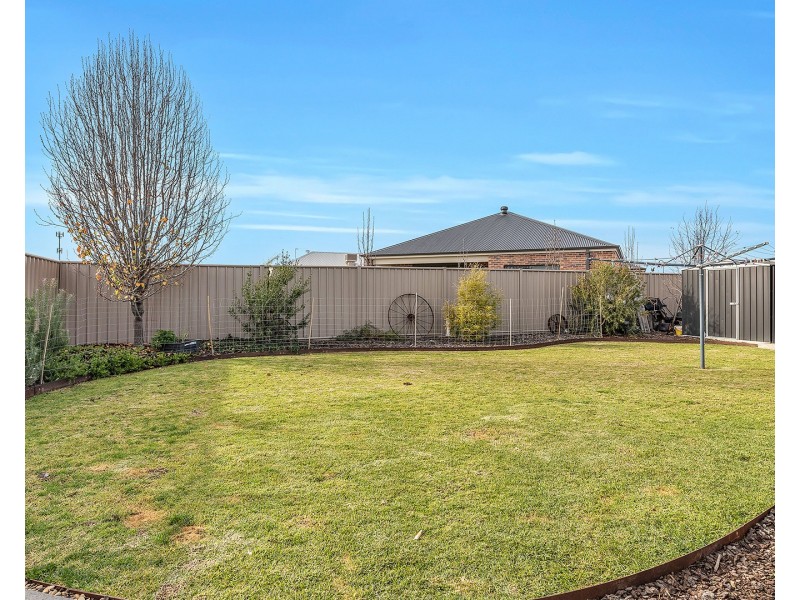26 Wilkinson Drive, Echuca VIC 3564