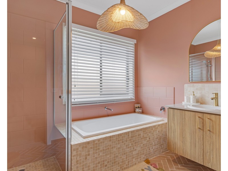 17 Selwyn Street, Echuca VIC 3564