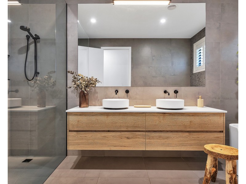 15 Bayaderra Court, Moama NSW 2731